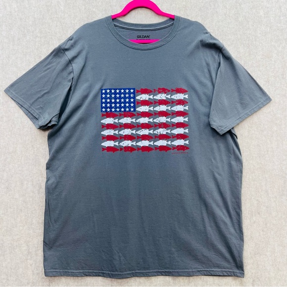 Men's NWOT Gildan Patriotic Fish Tshirt 2XL - Picture 2 of 6